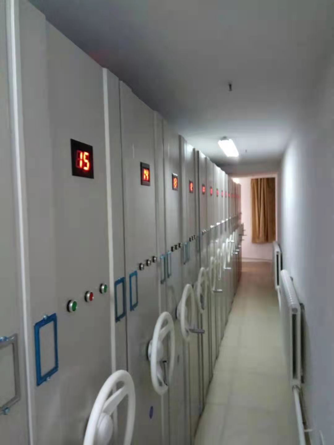 電動(dòng)密集架